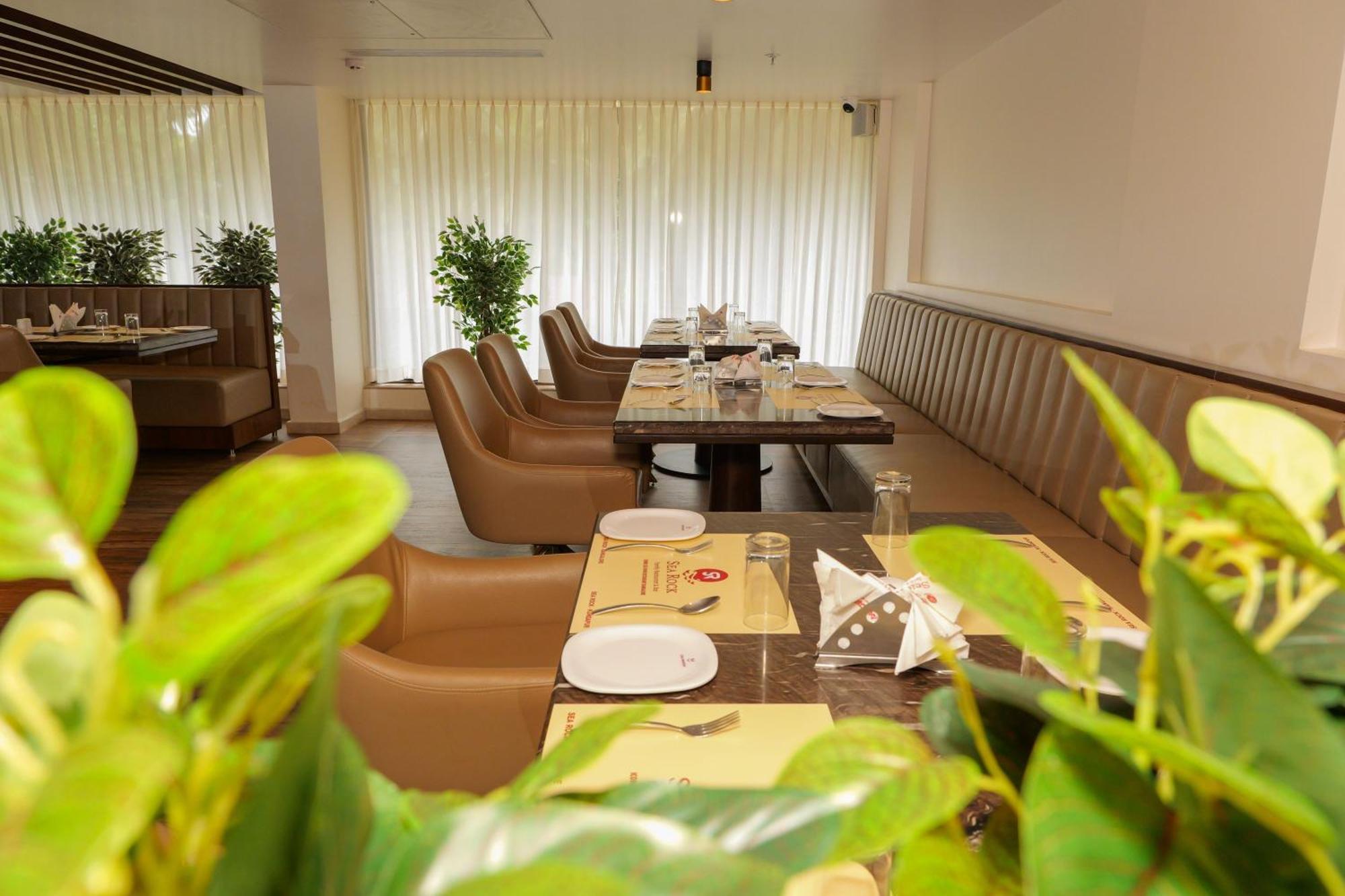 Uva Manish Hotel Kundapur Bagian luar foto