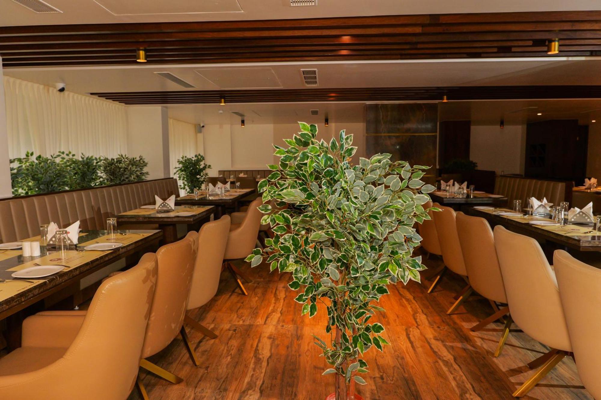 Uva Manish Hotel Kundapur Bagian luar foto