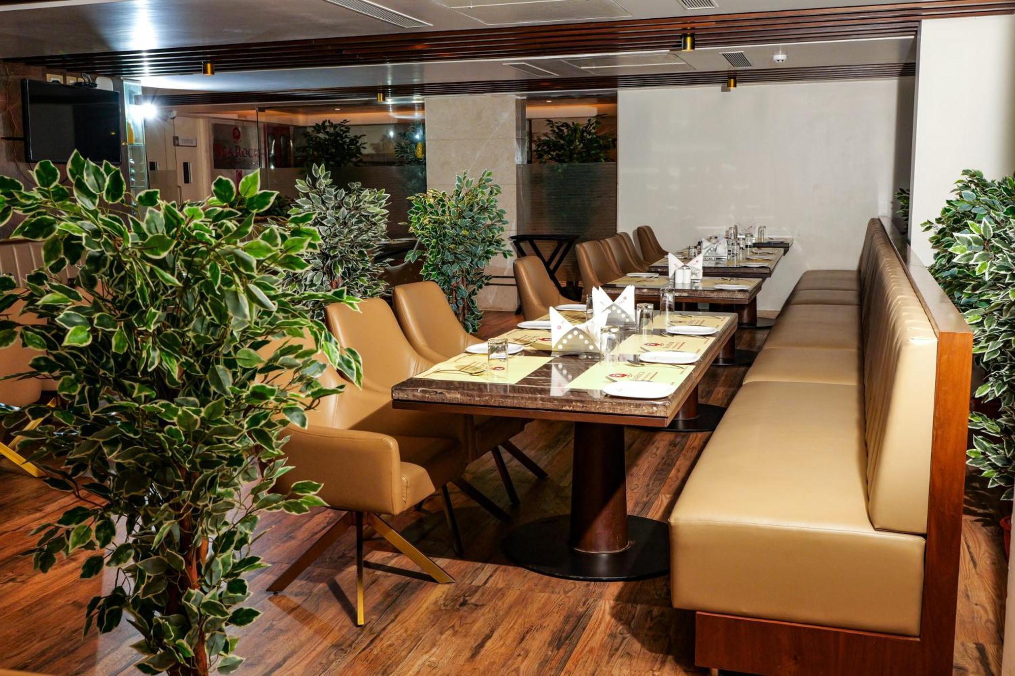 Uva Manish Hotel Kundapur Bagian luar foto