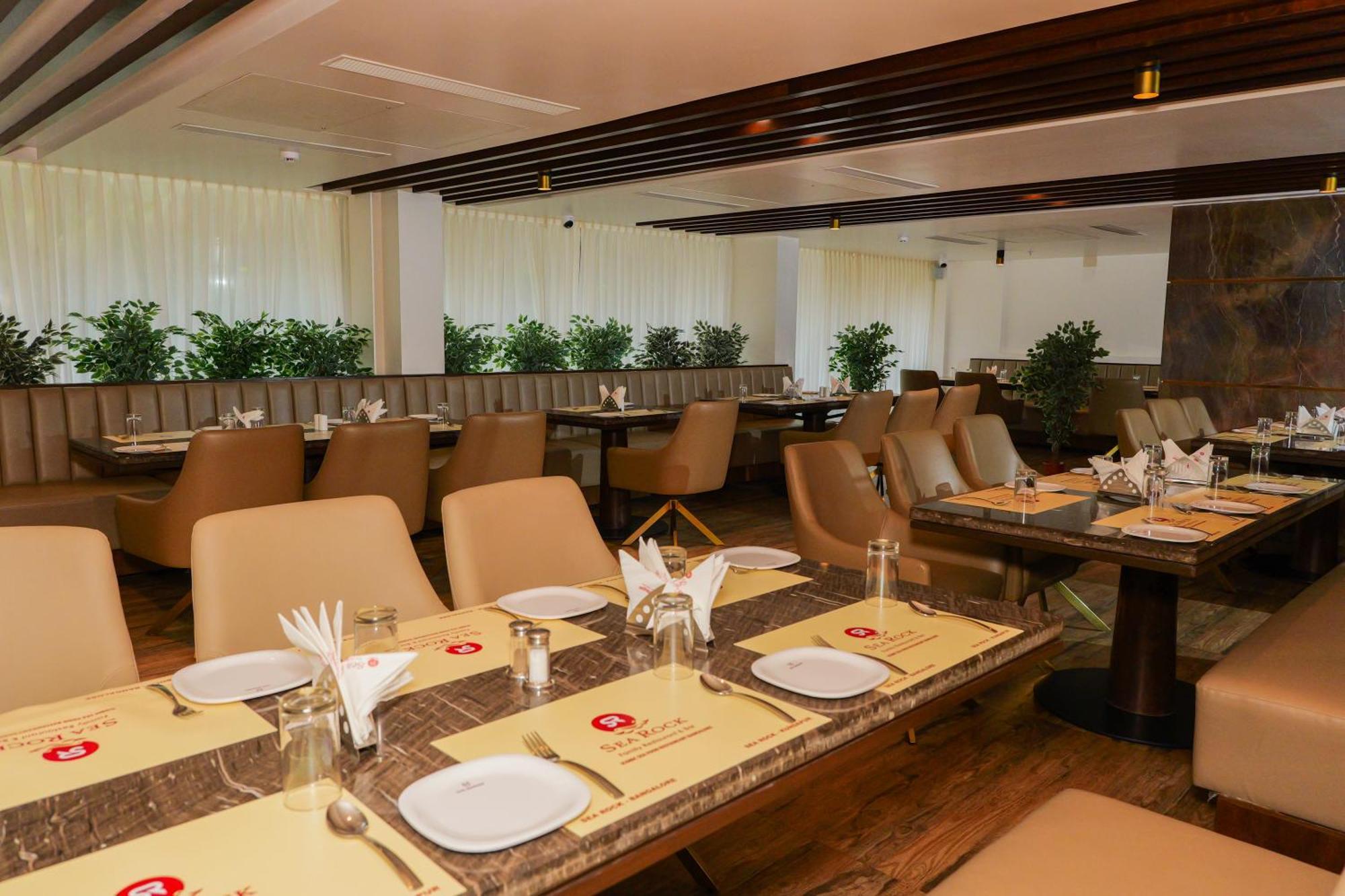 Uva Manish Hotel Kundapur Bagian luar foto