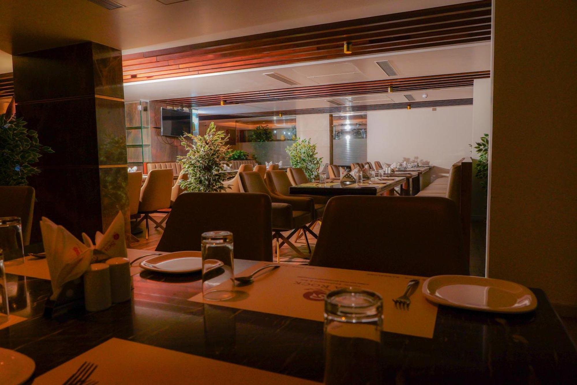 Uva Manish Hotel Kundapur Bagian luar foto