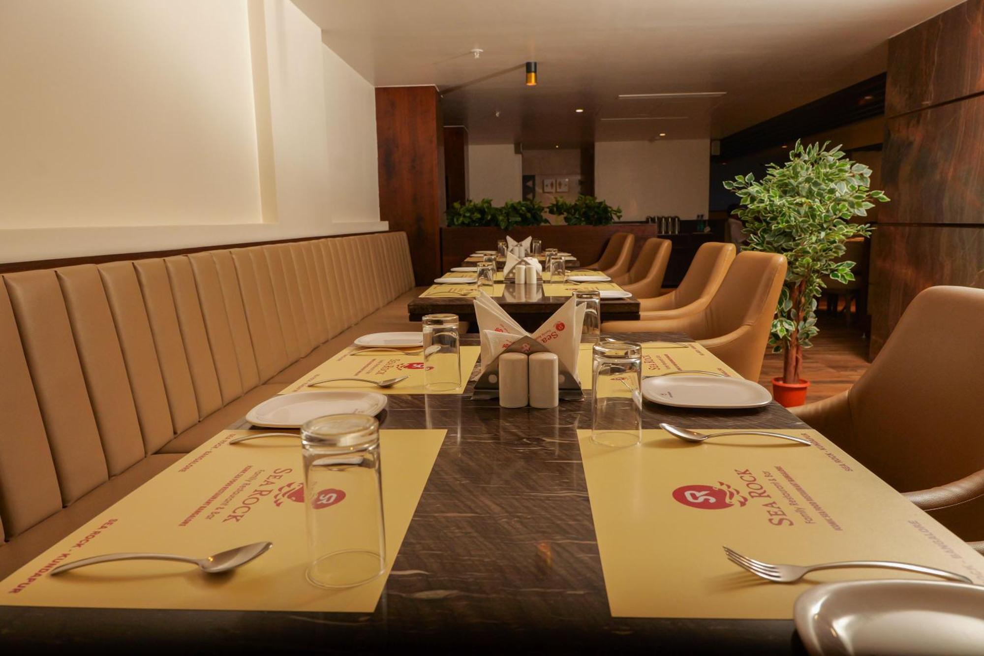 Uva Manish Hotel Kundapur Bagian luar foto