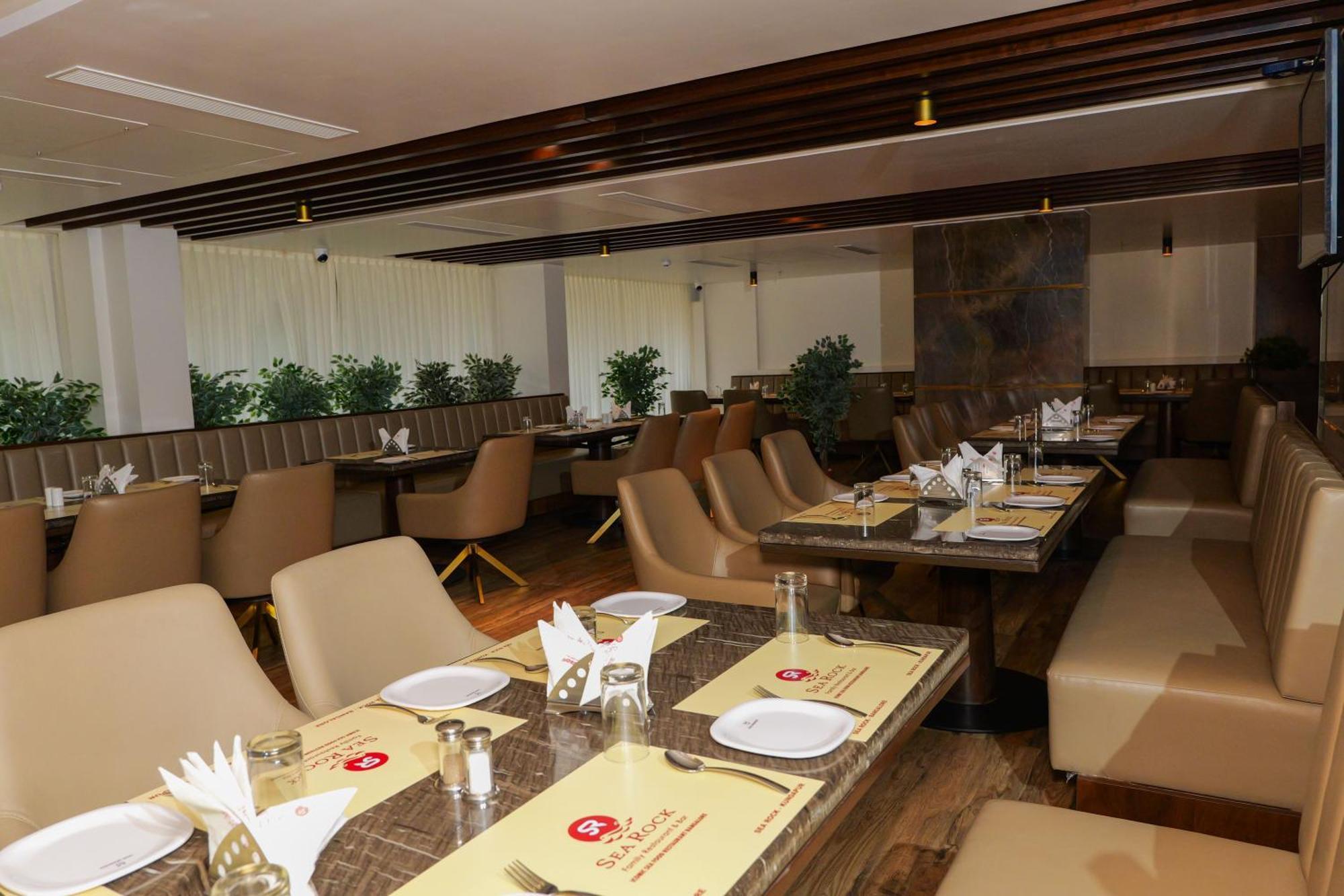 Uva Manish Hotel Kundapur Bagian luar foto